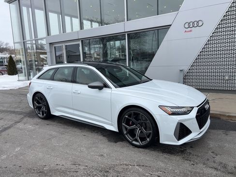 Used 2025 Audi RS 6 performance image 9