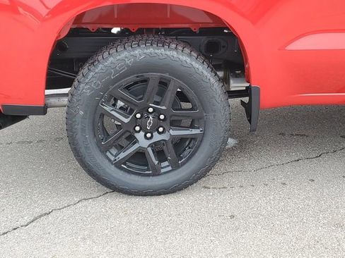 New 2026 Chevrolet Silverado 1500 Custom w/ Turbomax Blackout Package AWD/4WD image 5