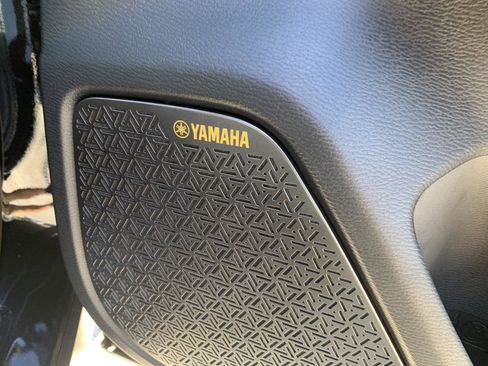 New 2025 Mitsubishi Outlander SE image 25