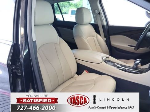 Used 2020 Buick Envision Essence FWD image 21