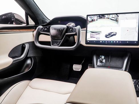 Used 2021 Tesla Model S Plaid image 19