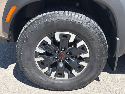 Used 2024 Nissan Frontier PRO-4X w/ Off-Road Protection Package AWD/4WD image 44