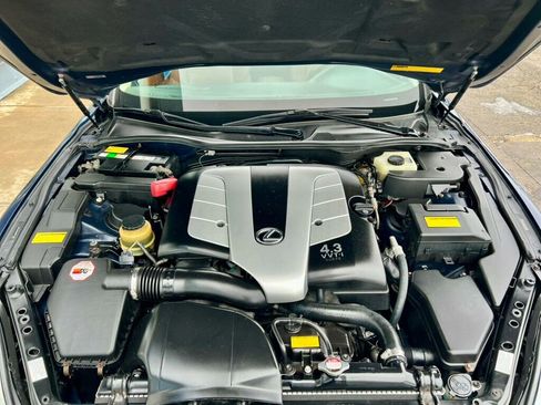 Used 2005 Lexus SC 430 Convertible image 11