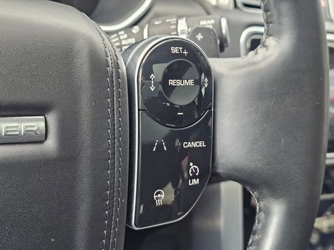 Used 2020 Land Rover Range Rover Long Wheelbase HSE image 28