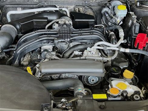 Certified 2023 Subaru Outback Limited image 33