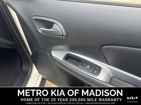 Used 2019 Dodge Journey SE w/ Blacktop Package image 34