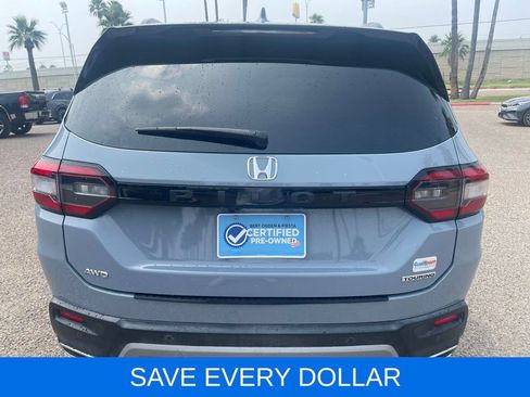 Used 2023 Honda Pilot Touring image 5