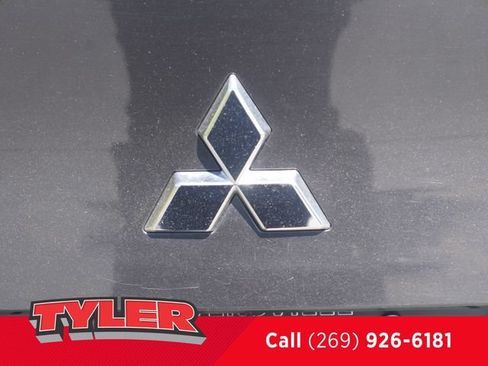 Used 2024 Mitsubishi Outlander SE AWD/4WD image 15