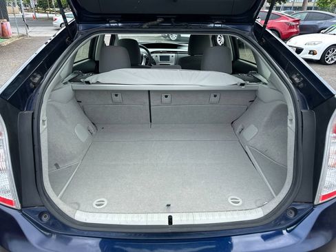 Used 2014 Toyota Prius Four FWD image 19
