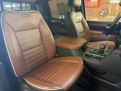 Used 2025 GMC Sierra 1500 Denali Ultimate AWD/4WD image 24