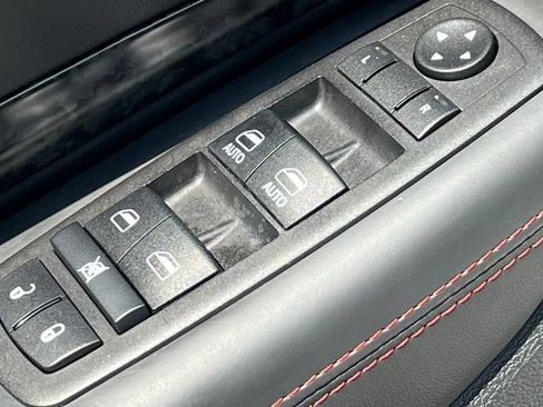 Used 2025 Dodge Durango R/T AWD/4WD image 17