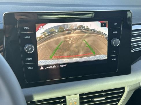 New 2026 Volkswagen Jetta SE FWD image 23