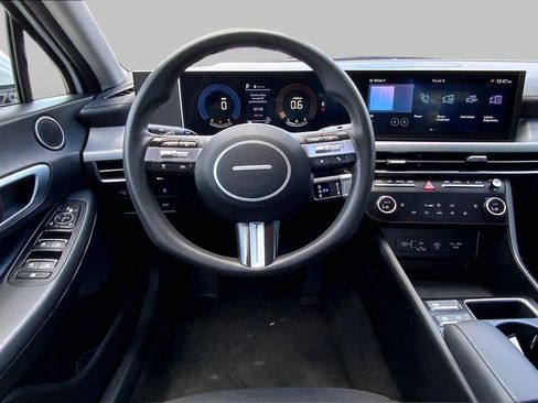 Used 2025 Hyundai Sonata SEL FWD image 6
