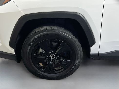 Used 2025 Toyota RAV4 XLE w/ Convenience Package AWD/4WD image 13
