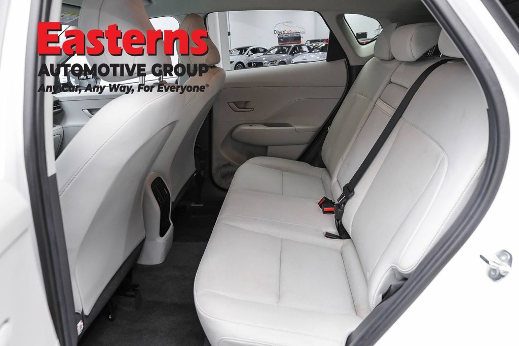 Used 2024 Hyundai Kona SEL FWD image 21