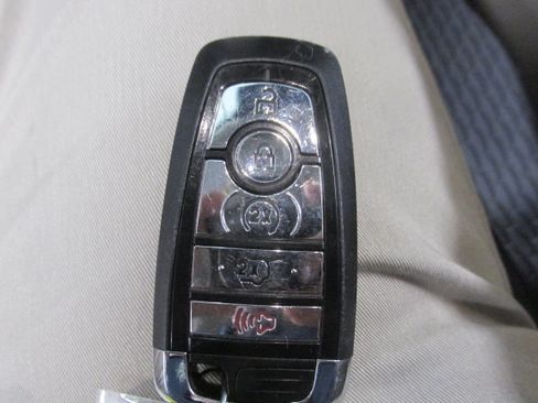 Used 2023 Lincoln Nautilus AWD w/ Premium Package image 41