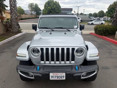 Used 2023 Jeep Wrangler Unlimited Sahara w/ Cold Weather Group AWD/4WD image 3