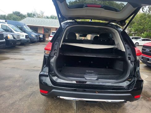 Used 2017 Nissan Rogue SL AWD/4WD image 14
