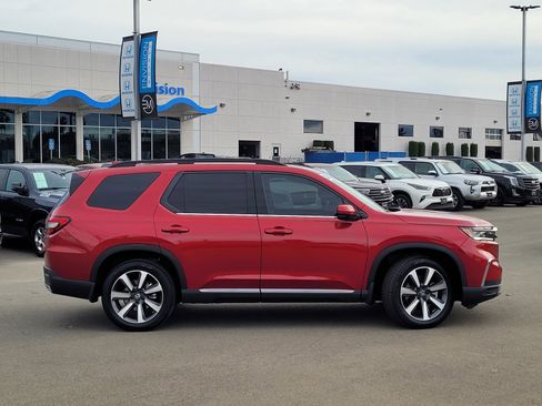 Certified 2024 Honda Pilot Elite image 4