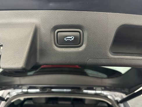 Used 2022 Hyundai Santa Fe Limited AWD/4WD image 36