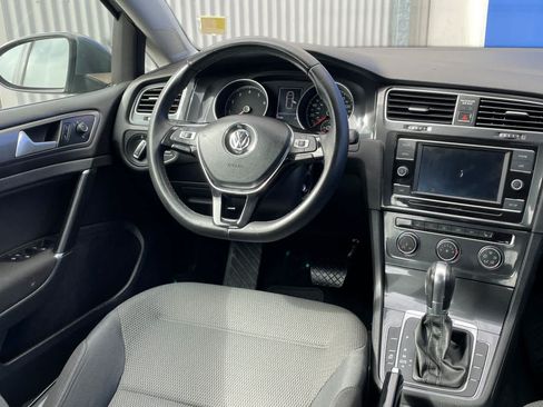 Used 2018 Volkswagen Golf S AWD/4WD image 4