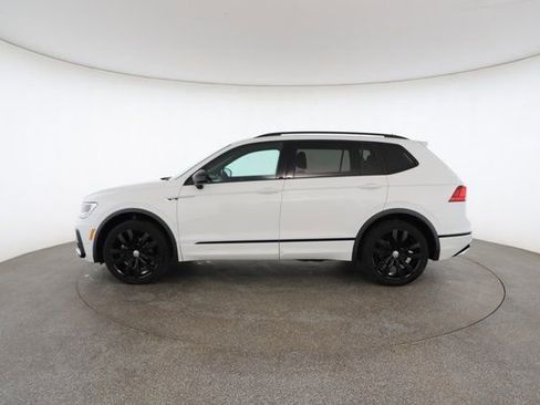 Used 2021 Volkswagen Tiguan SE R-Line image 6