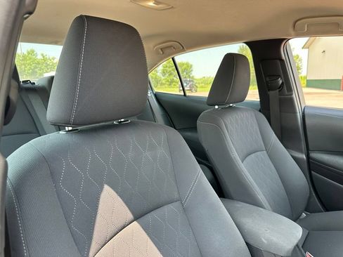 Used 2024 Toyota Corolla LE FWD image 30