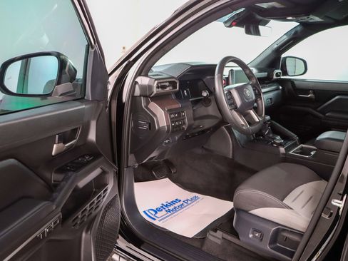 Used 2024 Toyota Tacoma TRD Off-Road image 3