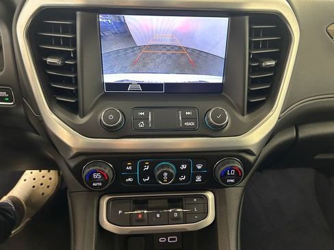 Used 2023 GMC Acadia SLE w/ Driver Convenience Package FWD image 23