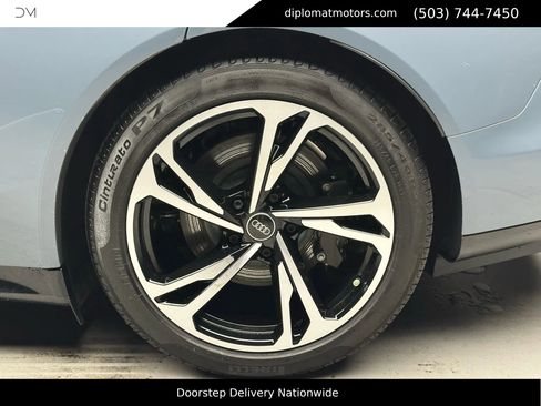 Used 2023 Audi e-tron GT Premium Plus w/ Performance Package image 36