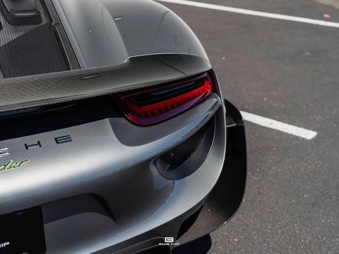Used 2015 Porsche 918 Spyder AWD/4WD image 21