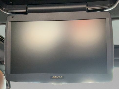 Used 2019 Toyota Land Cruiser AWD/4WD image 39