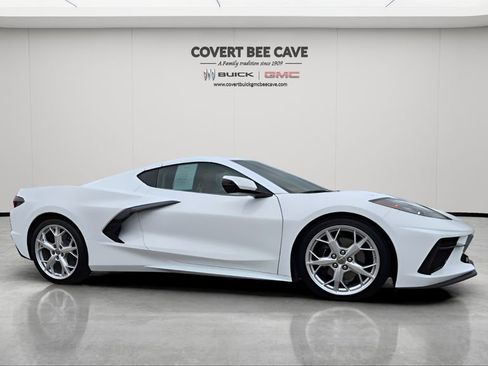 Used 2022 Chevrolet Corvette Stingray Premium Cpe w/ Engine Appearance Package image 12