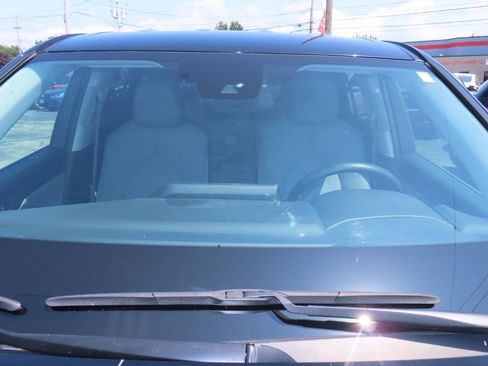 Used 2020 Toyota Highlander LE AWD/4WD image 33