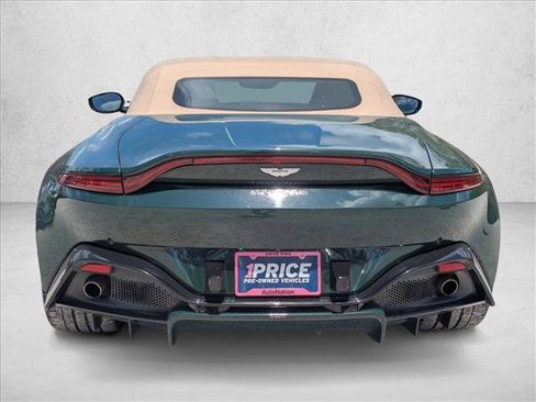 Used 2021 Aston Martin V8 Vantage Roadster RWD image 7