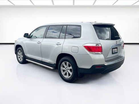 Used 2012 Toyota Highlander FWD image 6