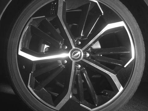 Used 2025 Nissan Altima 2.5 SV FWD image 12