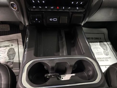 Used 2020 Chevrolet Silverado 1500 LTZ AWD/4WD image 27