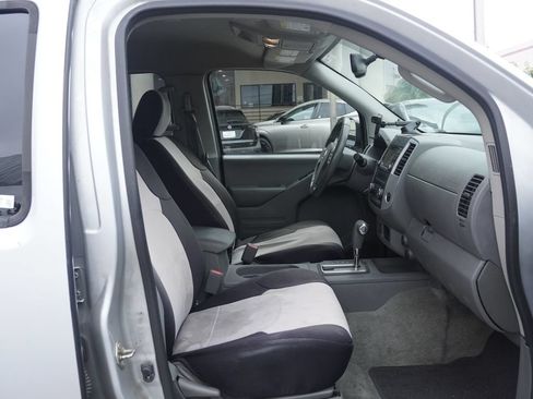 Used 2017 Nissan Frontier SV RWD image 22