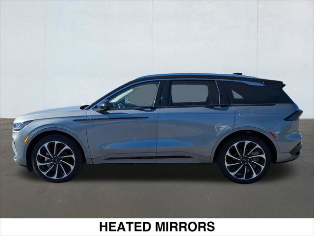 Used 2025 Lincoln Nautilus Black Label AWD/4WD image 2