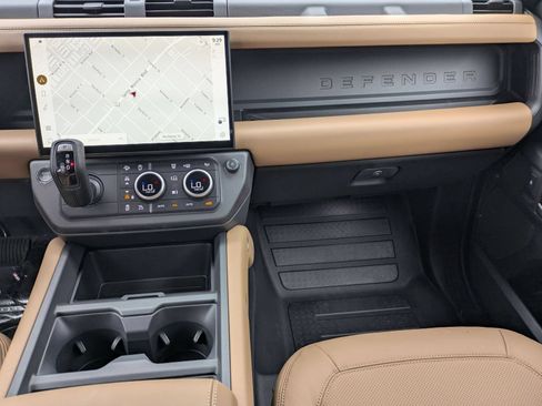 New 2026 Land Rover Defender 110 X-Dynamic SE AWD/4WD image 28