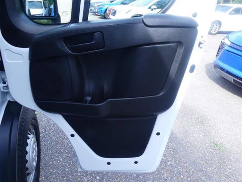 Used 2025 RAM ProMaster 2500 w/ Convenience Group FWD image 22