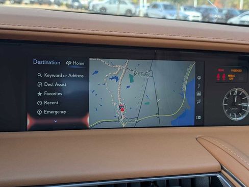 Used 2022 Lexus LC 500 Convertible image 12