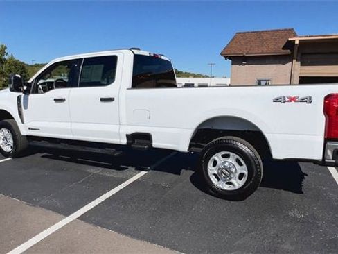 Used 2025 Ford F350 XLT image 6