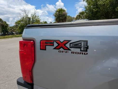 Used 2020 Ford F250 XL w/ Power Equipment Group AWD/4WD image 9