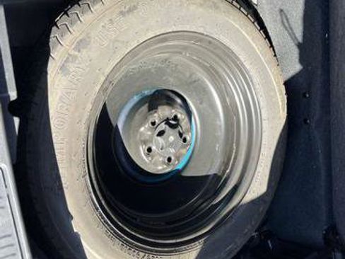 Used 2014 Nissan Murano S image 16