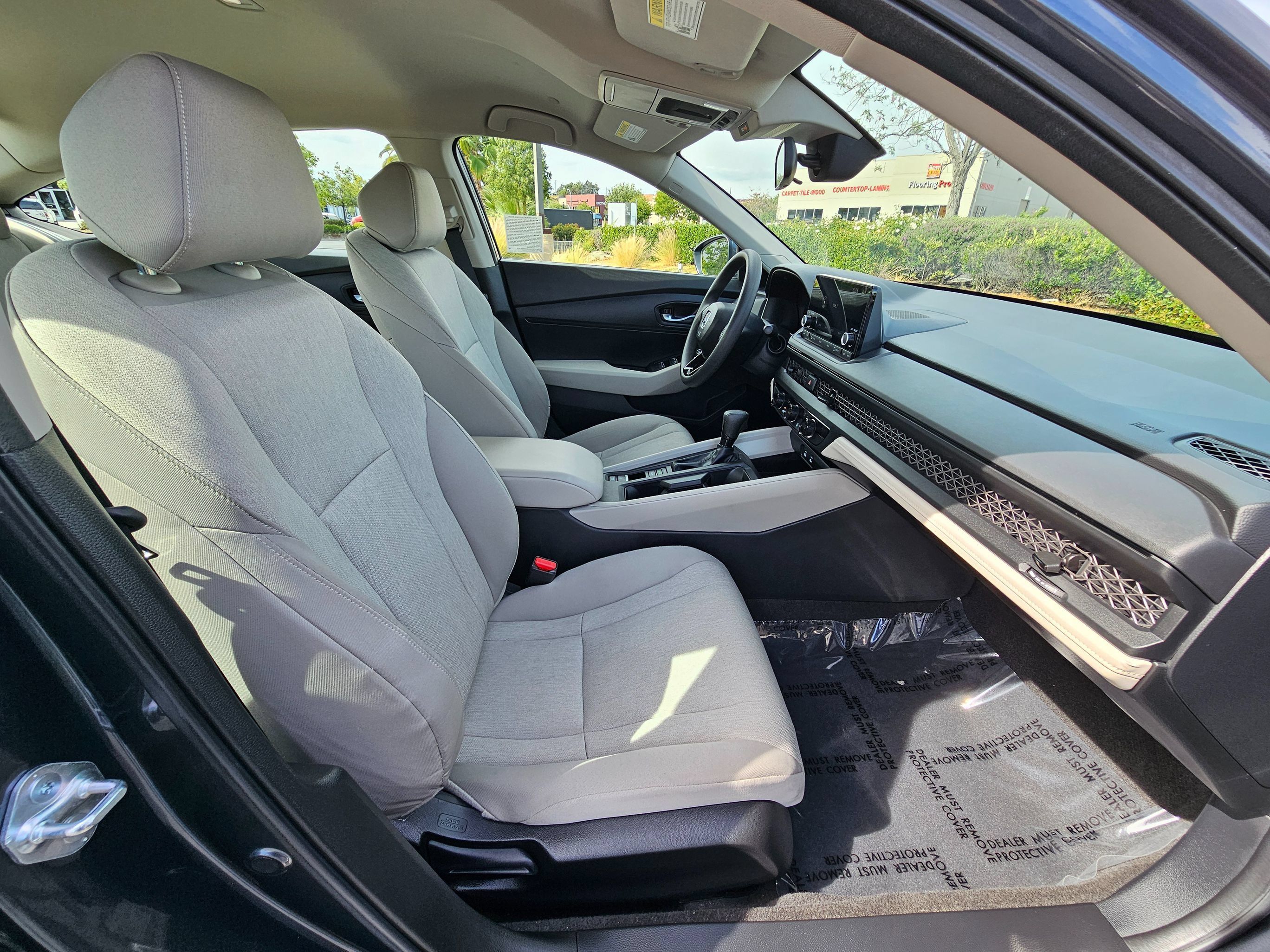 Used 2025 Honda Accord LX image 28