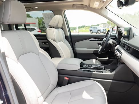 Used 2025 Honda Pilot Touring image 27