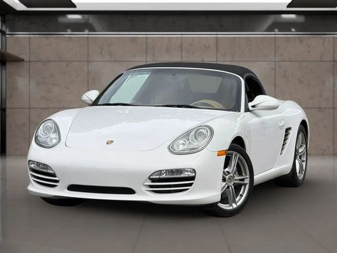 Used 2010 Porsche Boxster RWD image 4