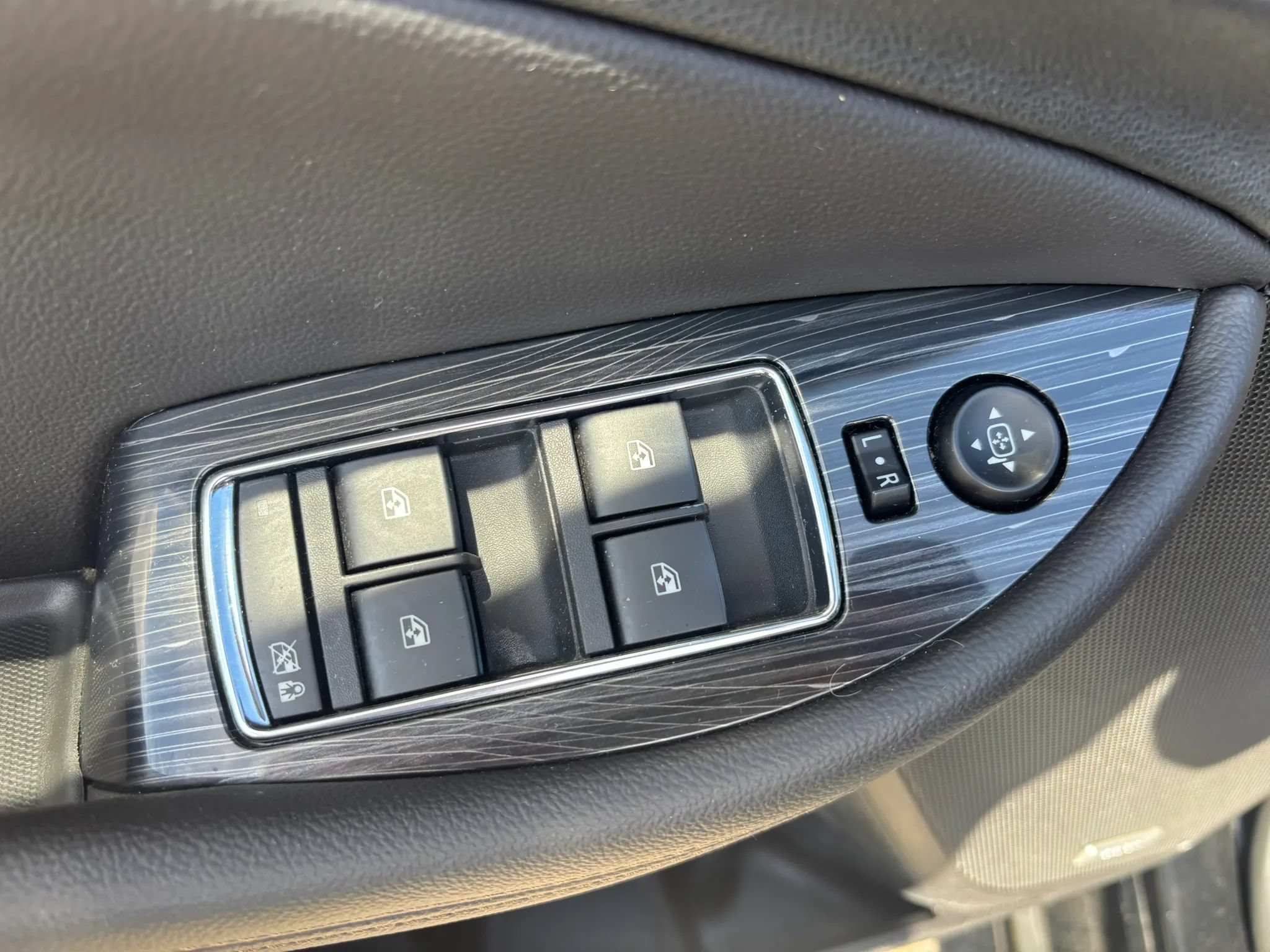 Used 2017 Chevrolet Impala Premier FWD image 21